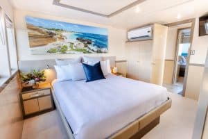 Abrolhos Superior Queen Stateroom