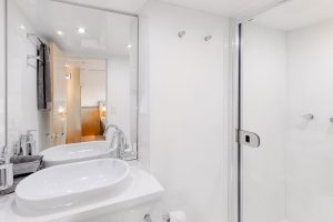 Whitsunday Stateroom Bathroom